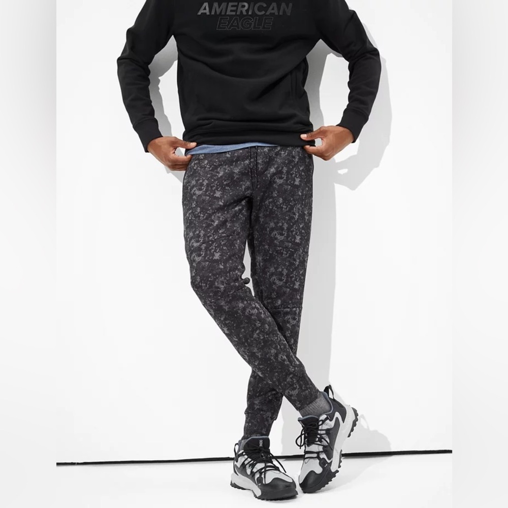 CAMO JOGGERS AMERICAN EAGLE - Men’s XS